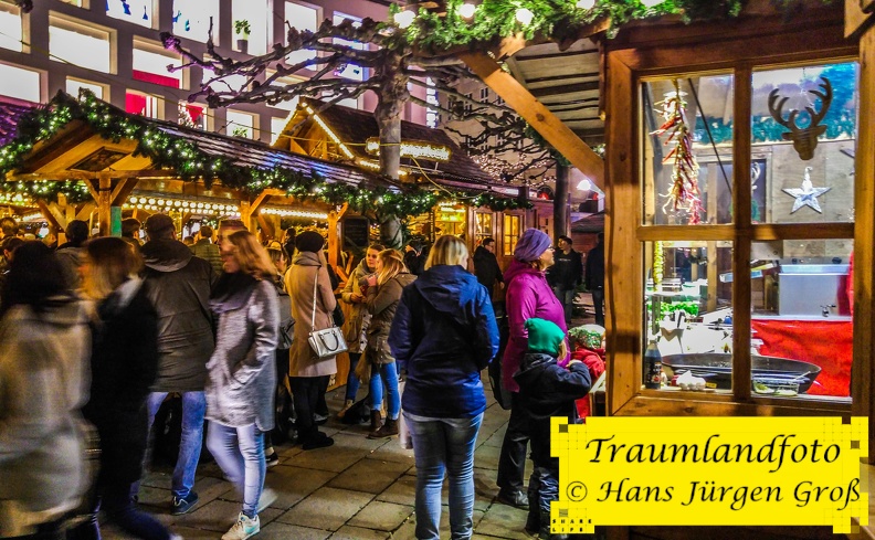 weihnachtsmarkt-kassel_30967135020_o.jpg